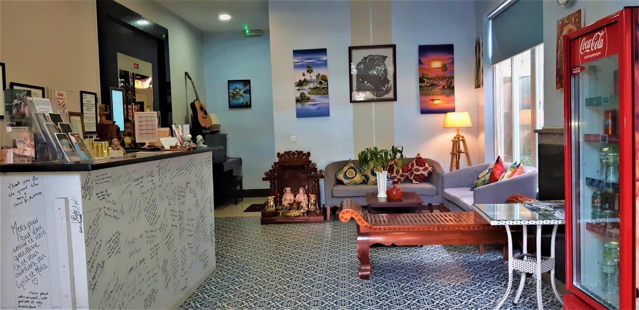 Lalune Hotel Phnom Penh Exterior photo