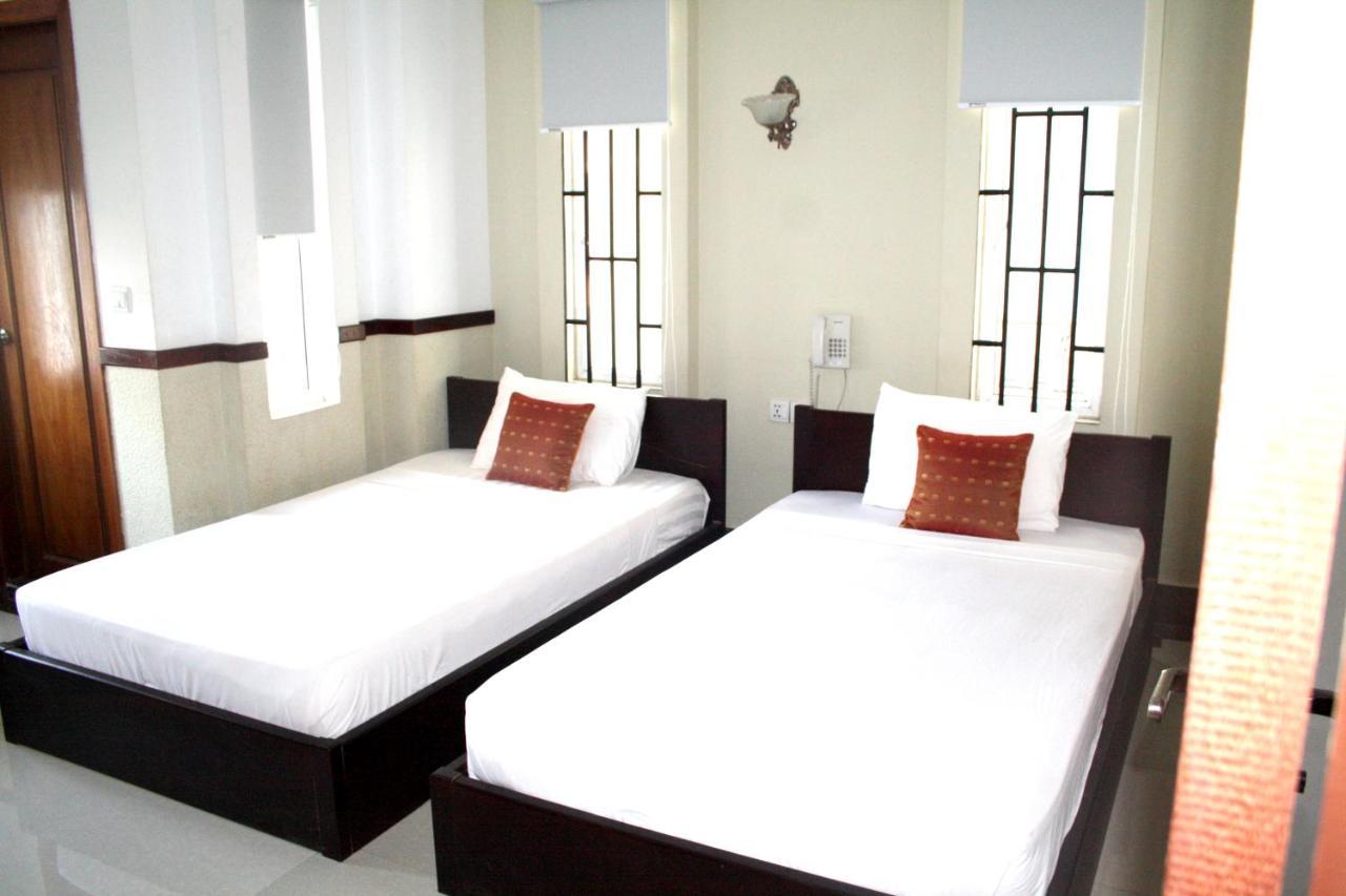 Lalune Hotel Phnom Penh Exterior photo